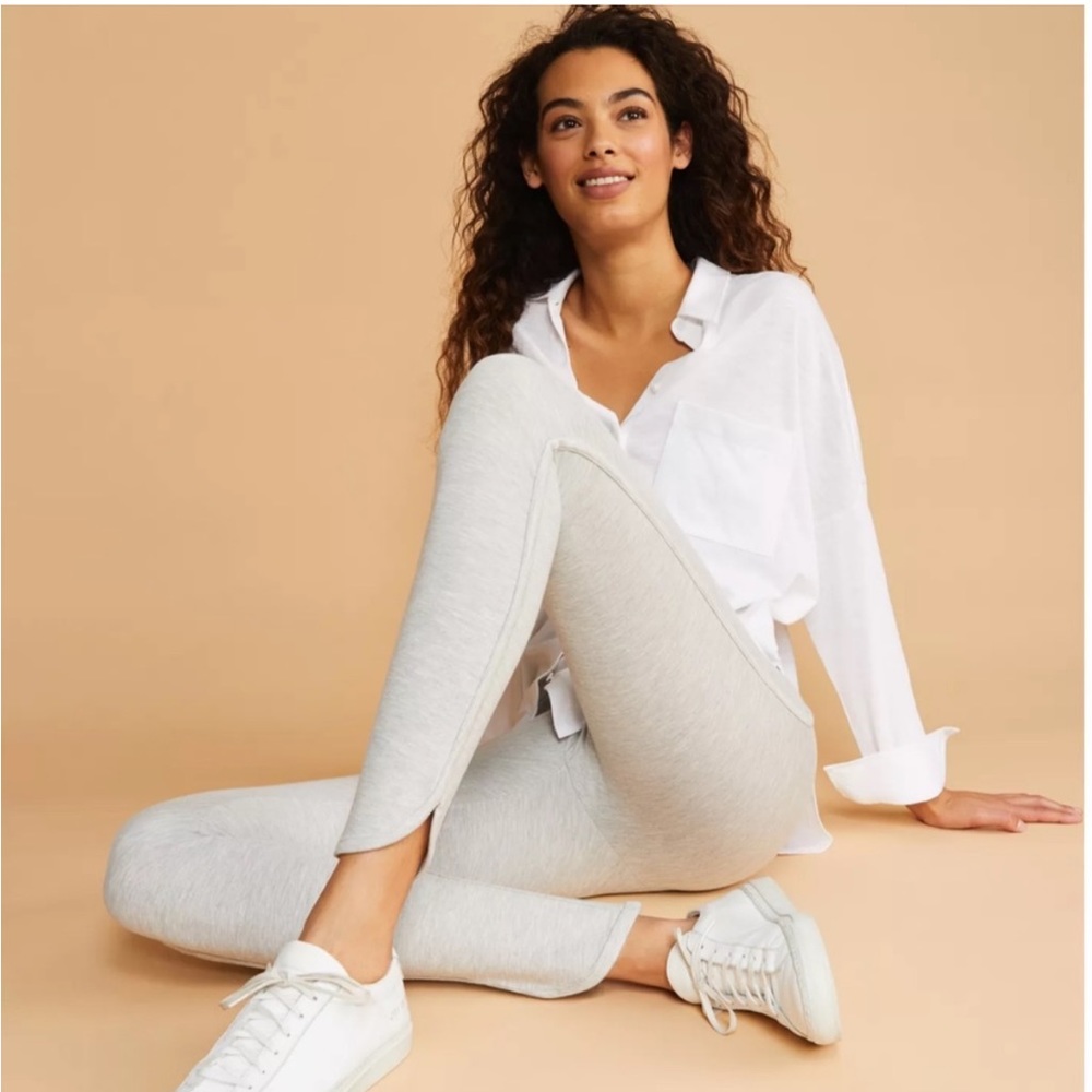 NWT lou & grey curved ponte leggings